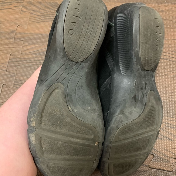 2/$10 Short Black Heels US 6.5 - Picture 3 of 4